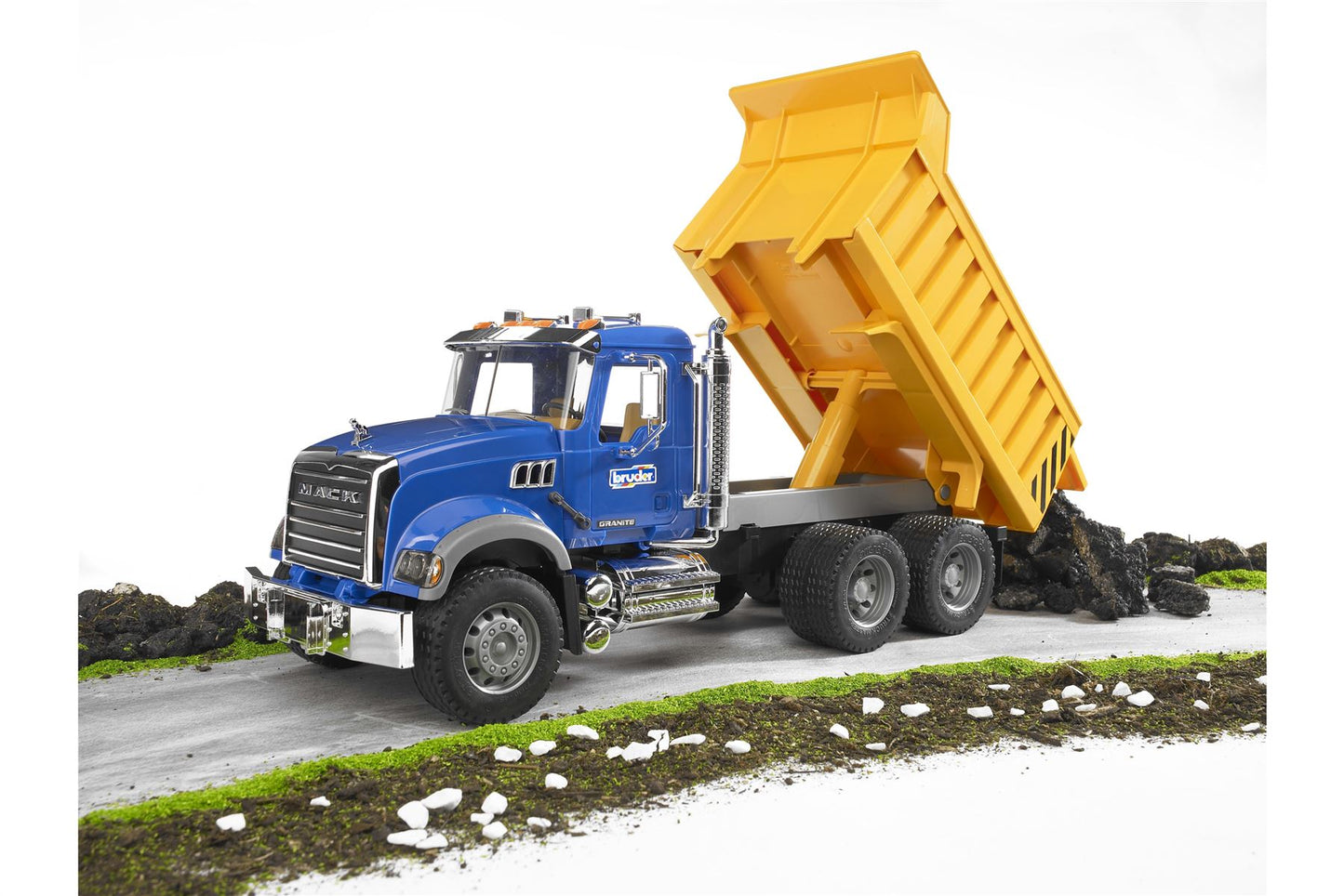 MACK Granite Tip up truck - 17135