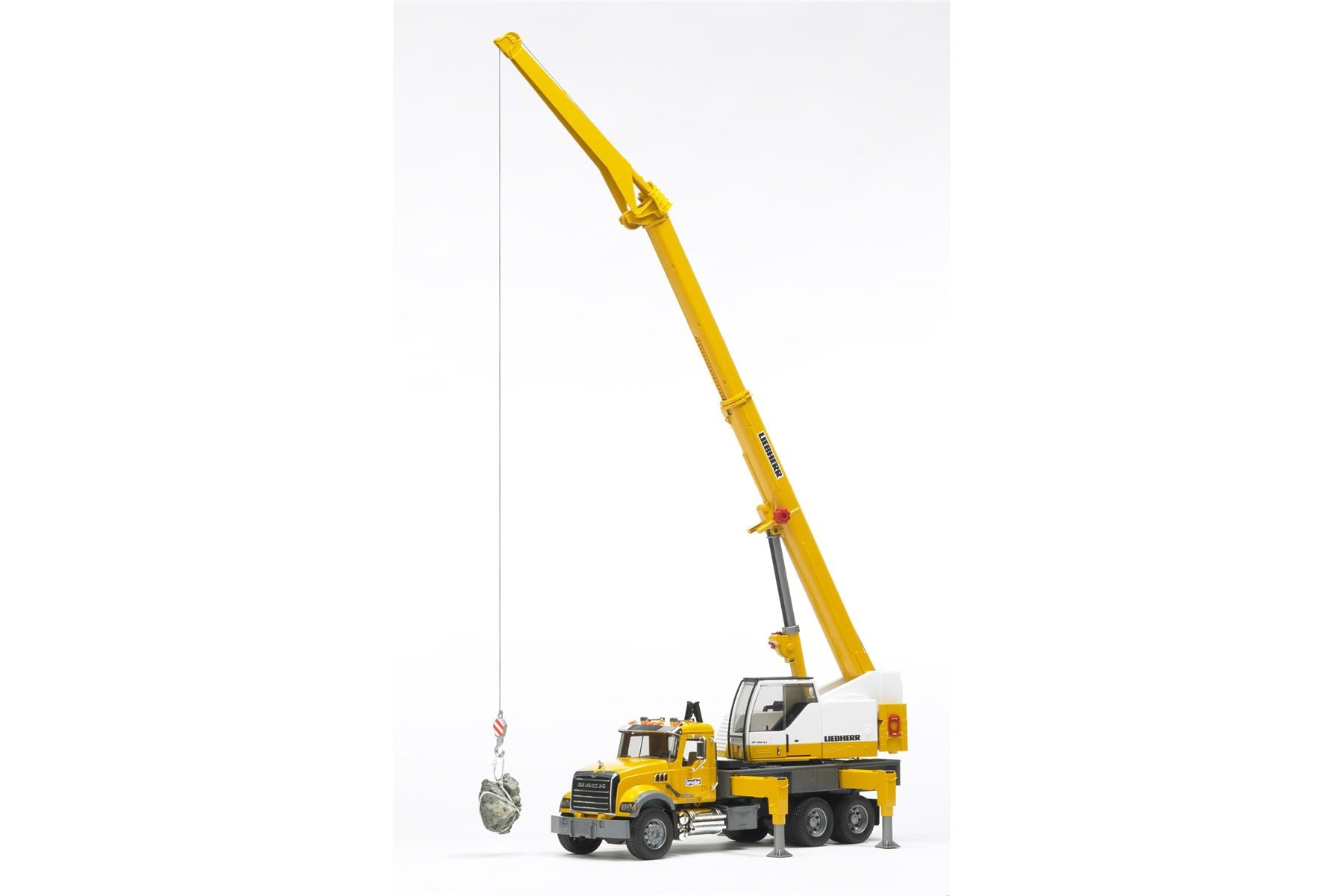 MACK Granite Liebherr crane truck - 17136
