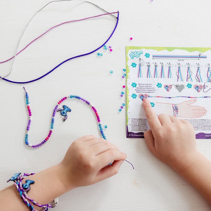 Stitch - 2 in 1 Creativity Set