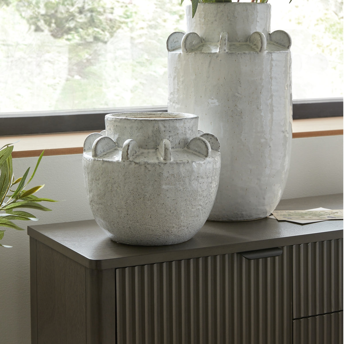 Dara Medium Hydria Vase - WHITE