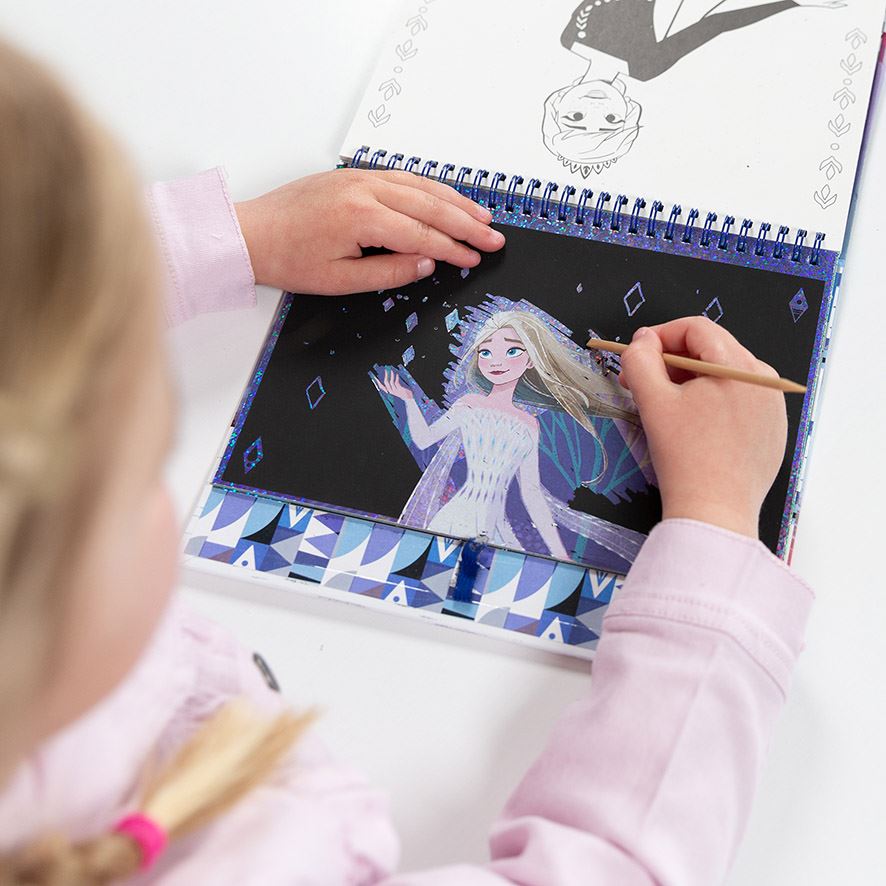 DISNEY FROZEN SCRATCH BOOK