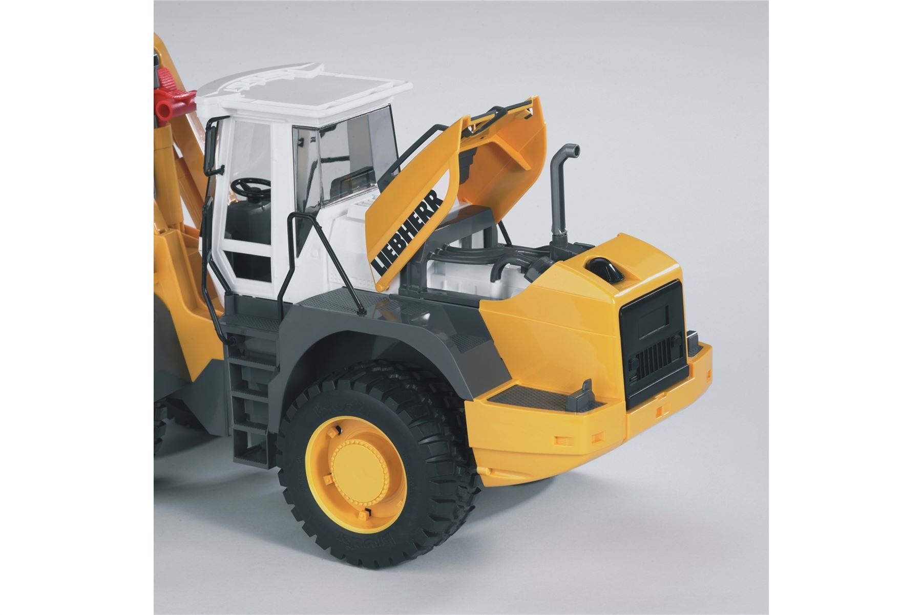 Liebherr Articulated road loader L574