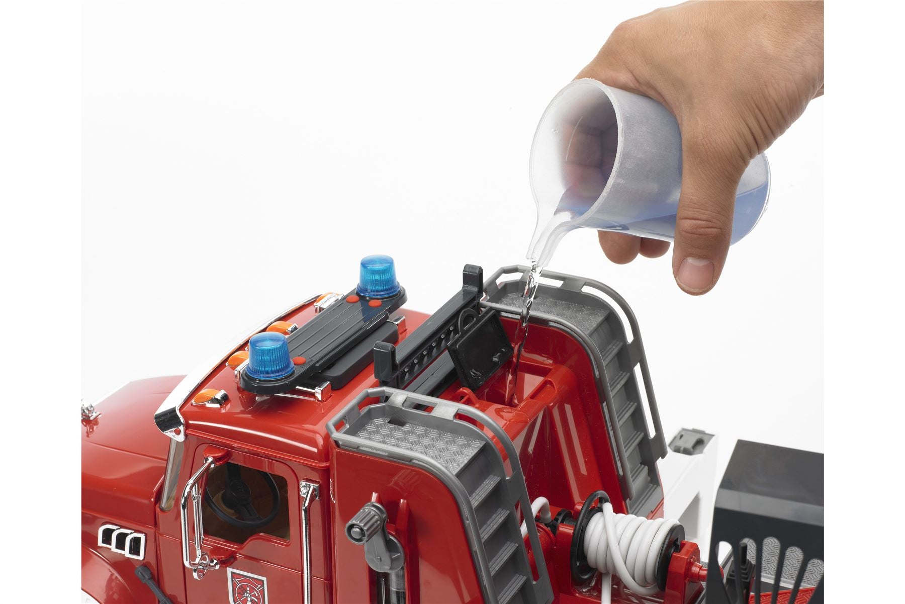 MACK Granite Fire engine with ladder, waterpump and L+S Modu