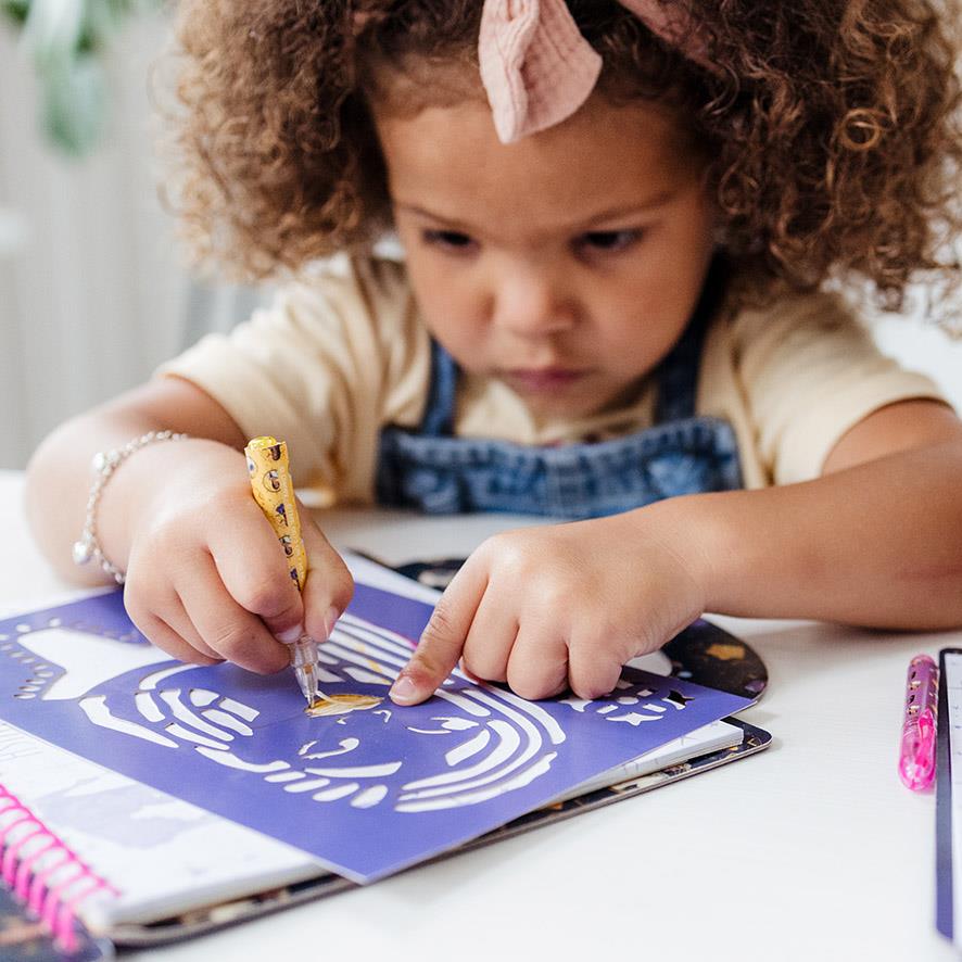 DISNEY WISH DESIGNER ACTIVITY BOOK