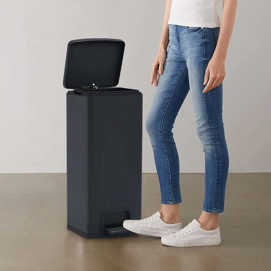 149573 vidaXL Dustbin with Pedal Anti-fingerprint 30L Black Stainless Steel - 31 x 31.5 x 71 cm