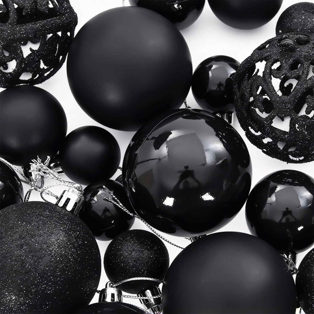 330083 vidaXL 100 Piece Christmas Ball Set Black - 6 x 6 x 6 cm