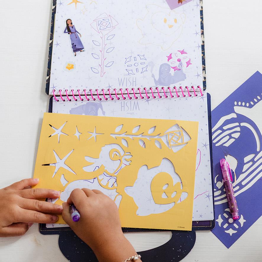 DISNEY WISH DESIGNER ACTIVITY BOOK