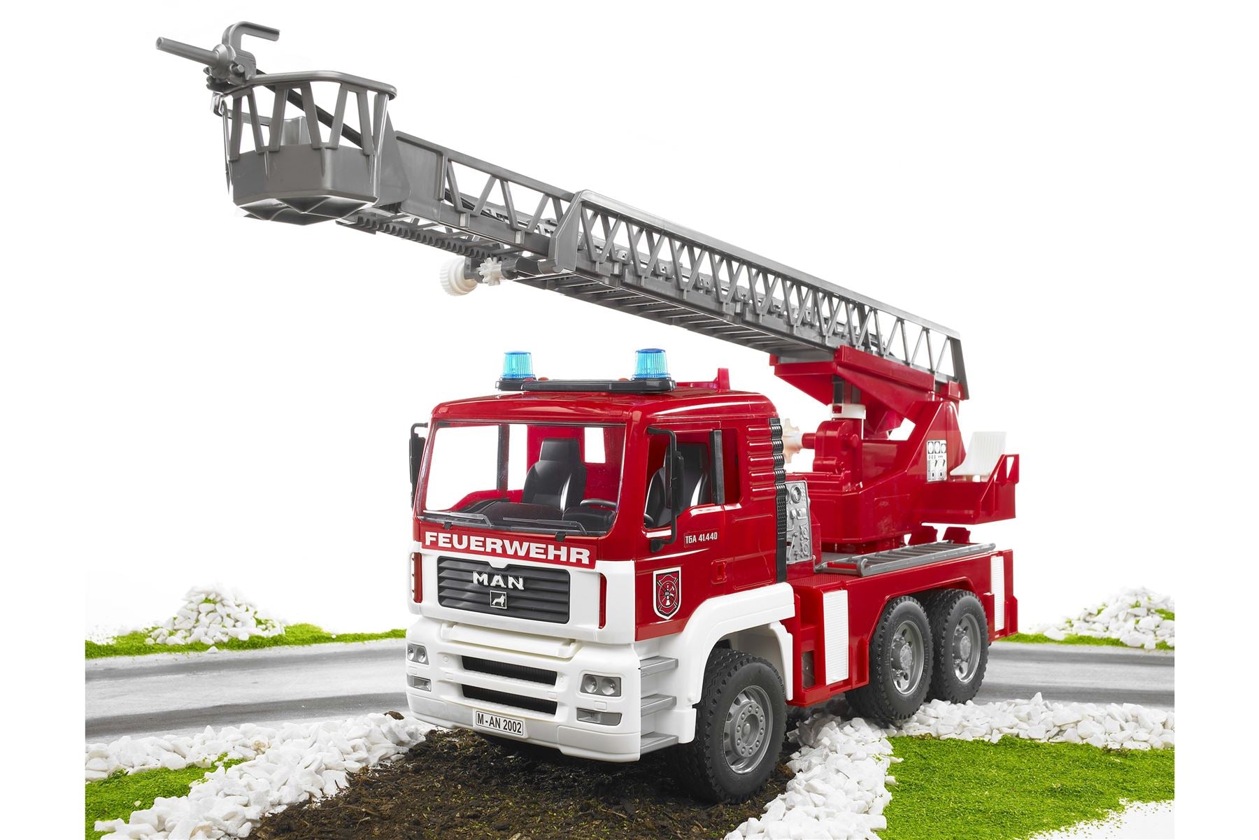 MAN TGA Fire engine with ladder, water pump and L + S Module - 17113