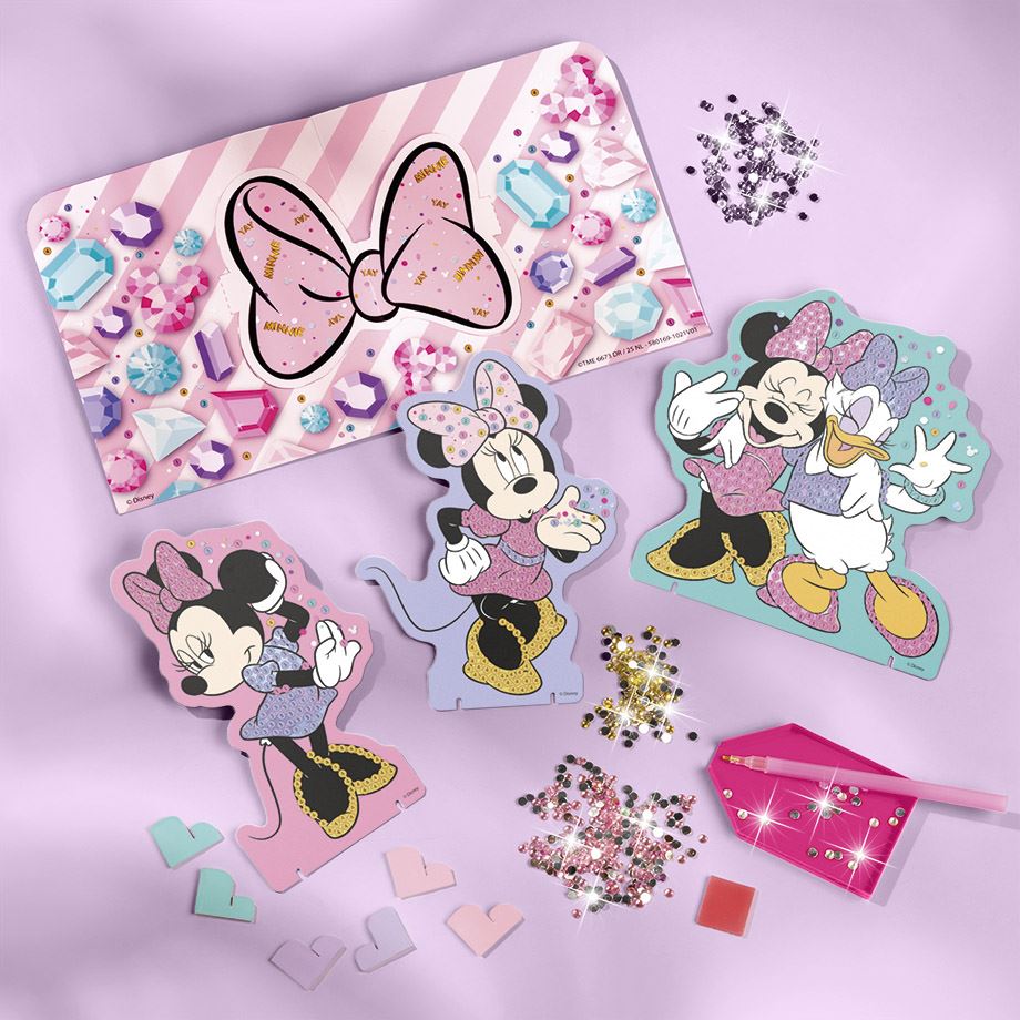 MINNIE MOUSE DIAMOND PAINTING