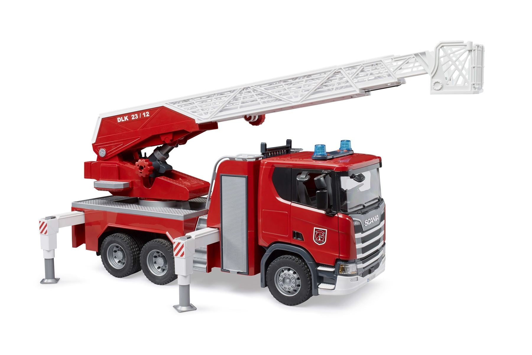 Scania Super 560R Fire engine with ladder, waterpump and L+S - 17349